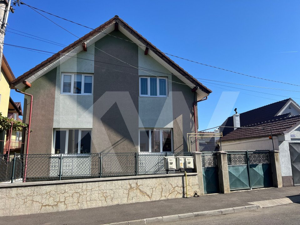 Închiriere Apartament la Casă - 4 camere zona Trei Stejari-Sibiu