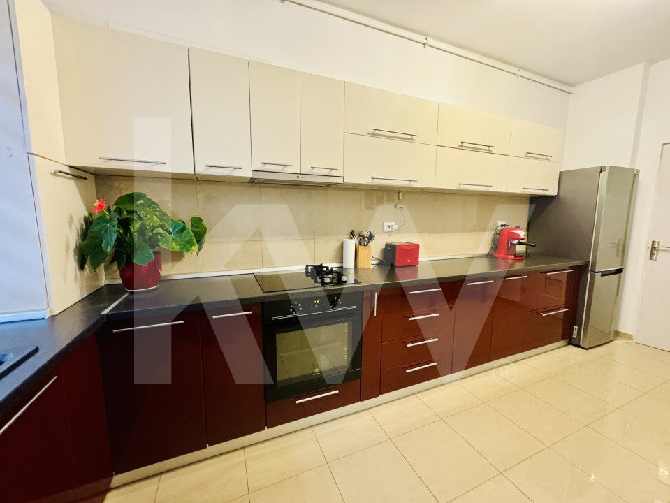 Apartament spațios cu 3 camere - Str. Vasile Dobrian, Șelimbăr