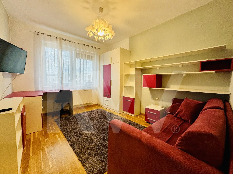 Apartament spațios cu 3 camere - Str. Vasile Dobrian, Șelimbăr