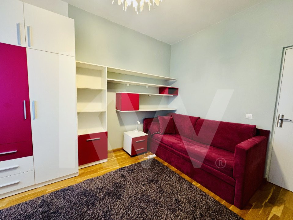 Apartament spațios cu 3 camere - Str. Vasile Dobrian, Șelimbăr