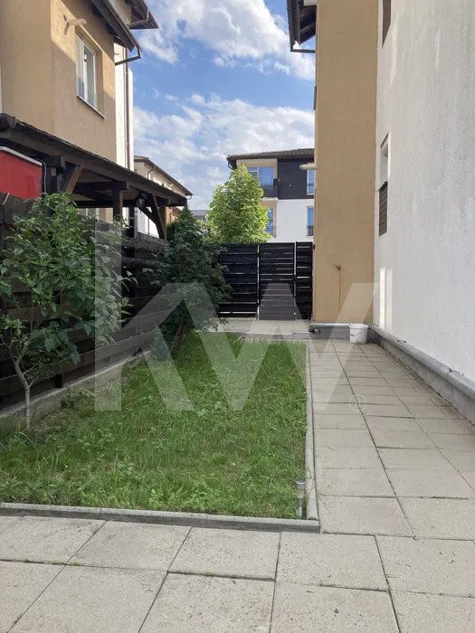 Apartament modern cu 3 camere | 2 băi | curte proprie 100mp