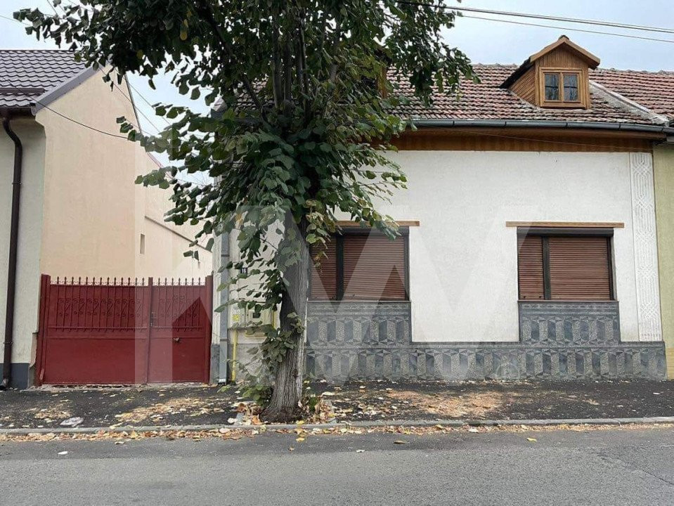 Casă de vânzare în 14 Mai, Strada Trandafirilor 🌹