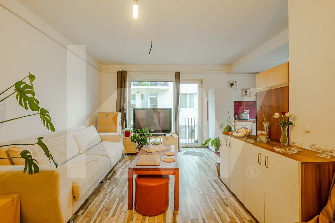 🏠 Apartament mic, dar gata să fie mare în viața ta! 🌟