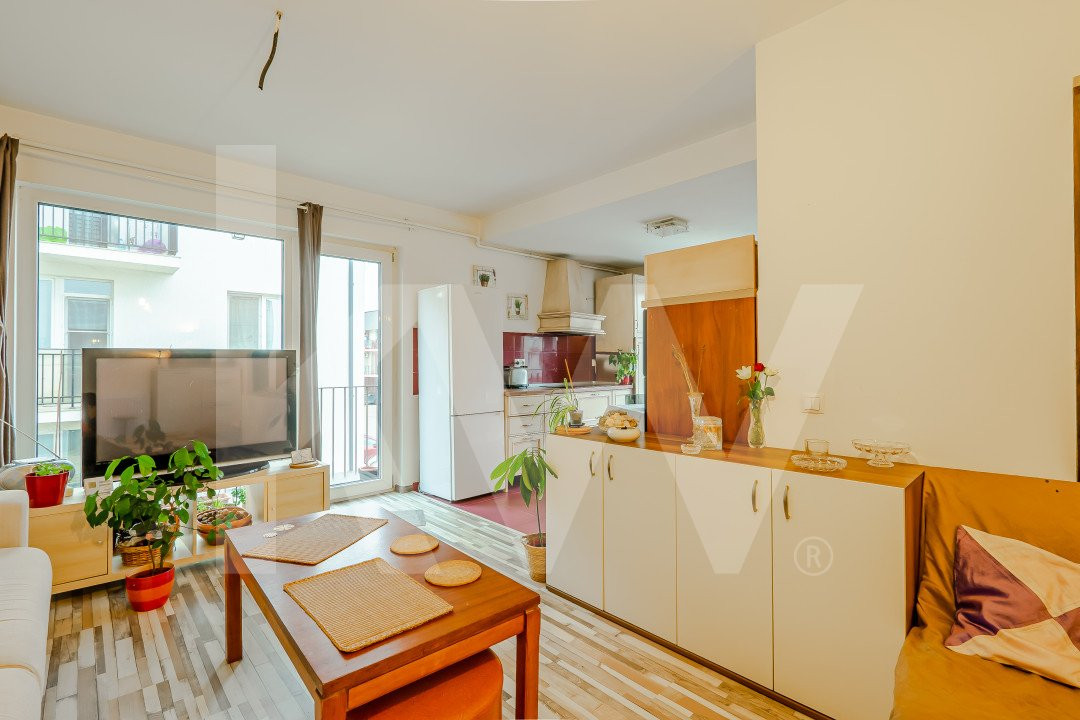 🏠 Apartament mic, dar gata să fie mare în viața ta! 🌟