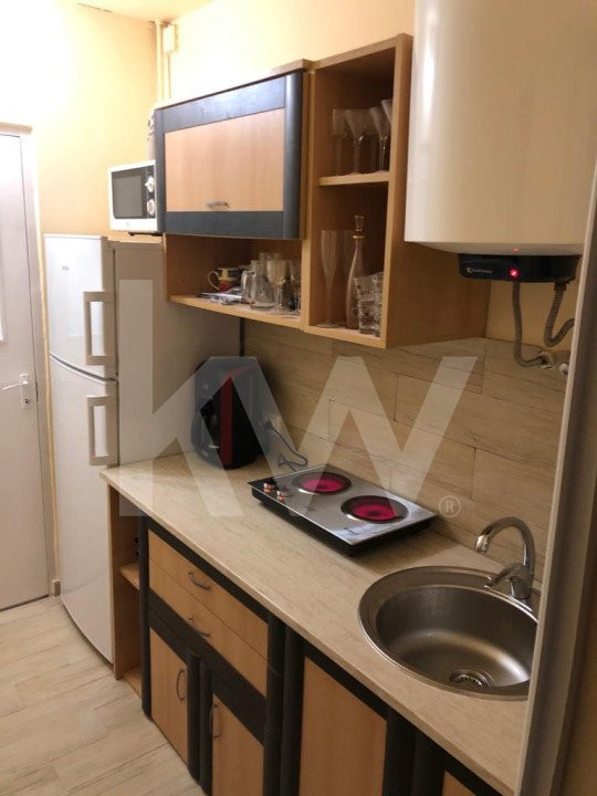 Apartament de închiriat – 2 camere, strada Semaforului