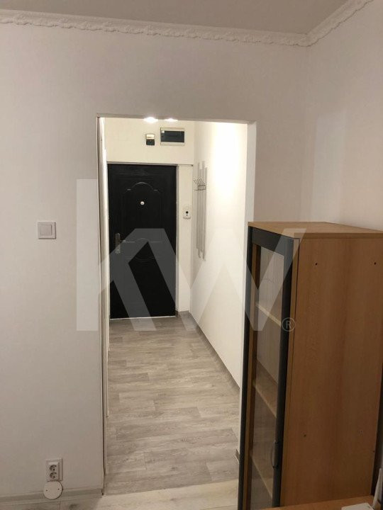 Apartament de închiriat – 2 camere, strada Semaforului