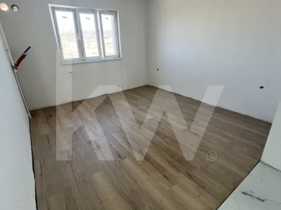 Apartament 2 camere la cheie- zona Compa