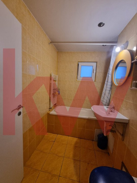 Apartament 3 camere - zona Mandra - str. Calea Cisnadiei