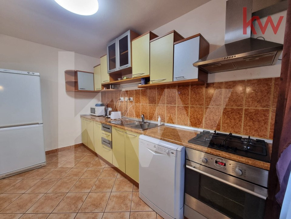 Casa cu 4 camere - 2 bai - zona centrala-str. Plopilor - pet friendly