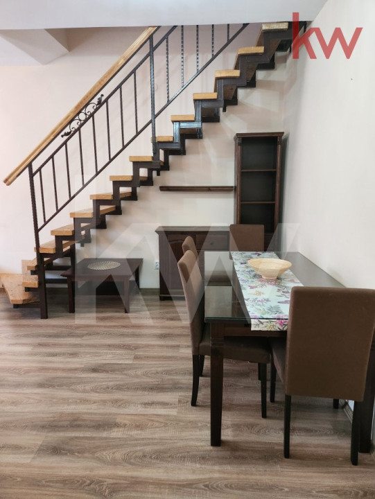 Apartament de închiriat 4 camere - 90 MP - zonă centrală.