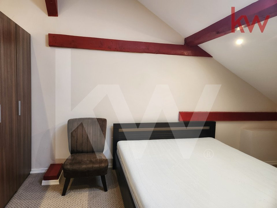 Apartament de închiriat 4 camere - 90 MP - zonă centrală.