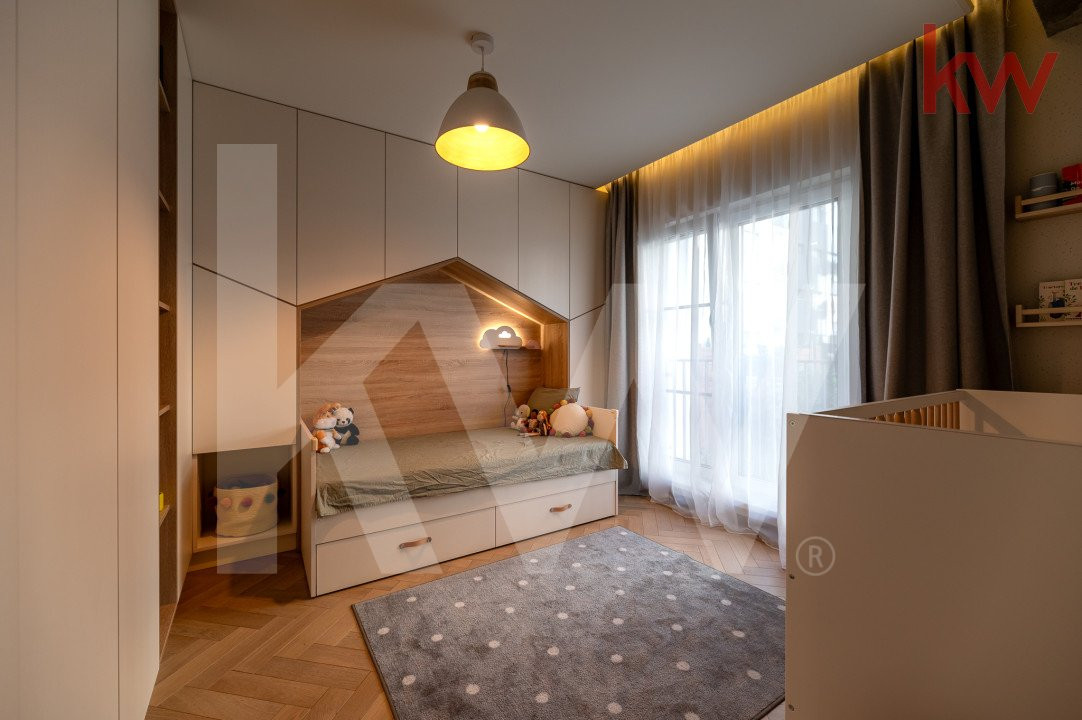 Apartament 3 camere, curte și design deosebit! 