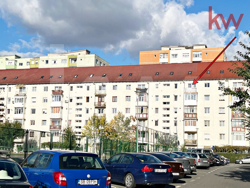 Apartament decomandat 3 camere + balcon. Piața Vasile Aaron Sibiu - Com 0%