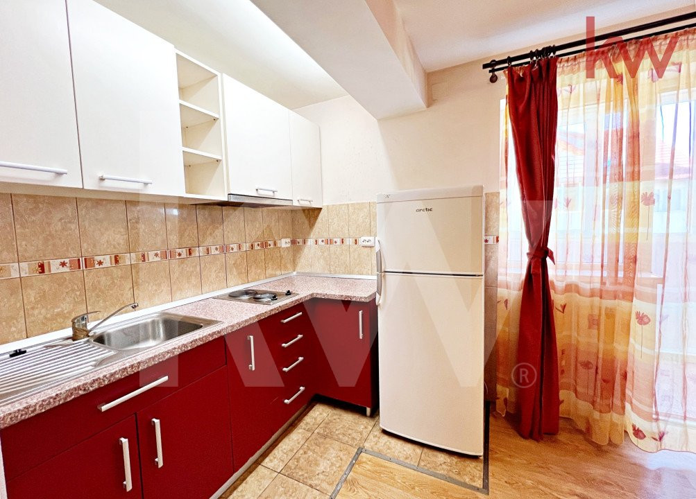 Apartament 2 dormitoare + living open-space, balcon inchis. Str. Islazului