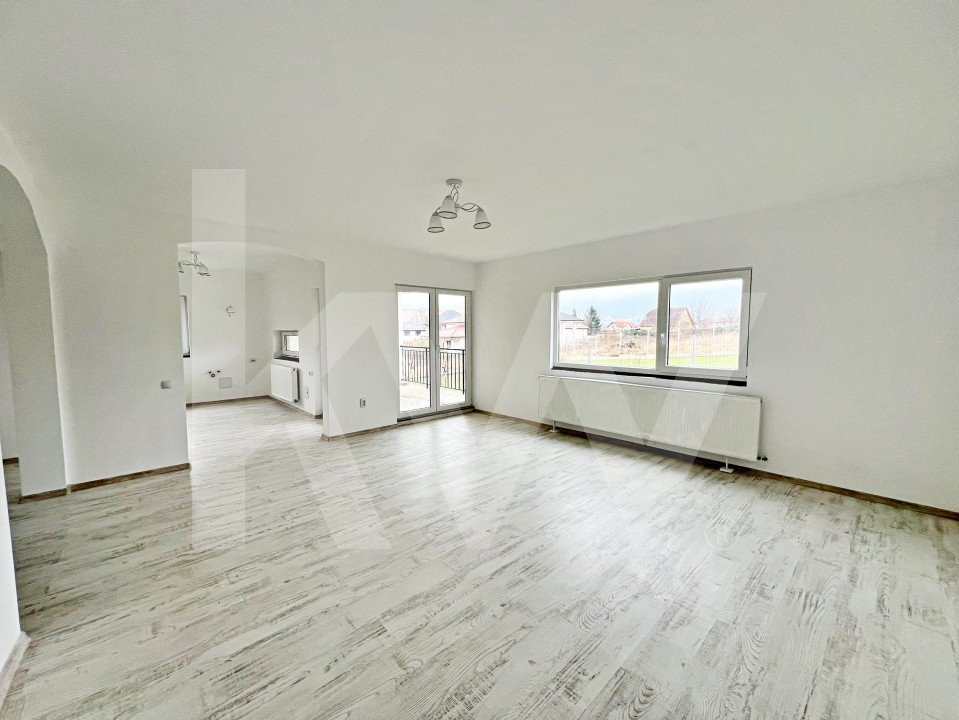 Duplex spațios cu 4 camere, terasă acoperită și curte 380 mp. Cisnadie