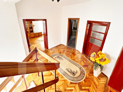 Oportunitate imobiliară în Zona Trei Stejari, Sibiu! Casa 5 camere