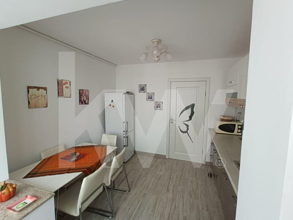 APARTAMENT DE INCHIRIAT CU 3 CAMERE