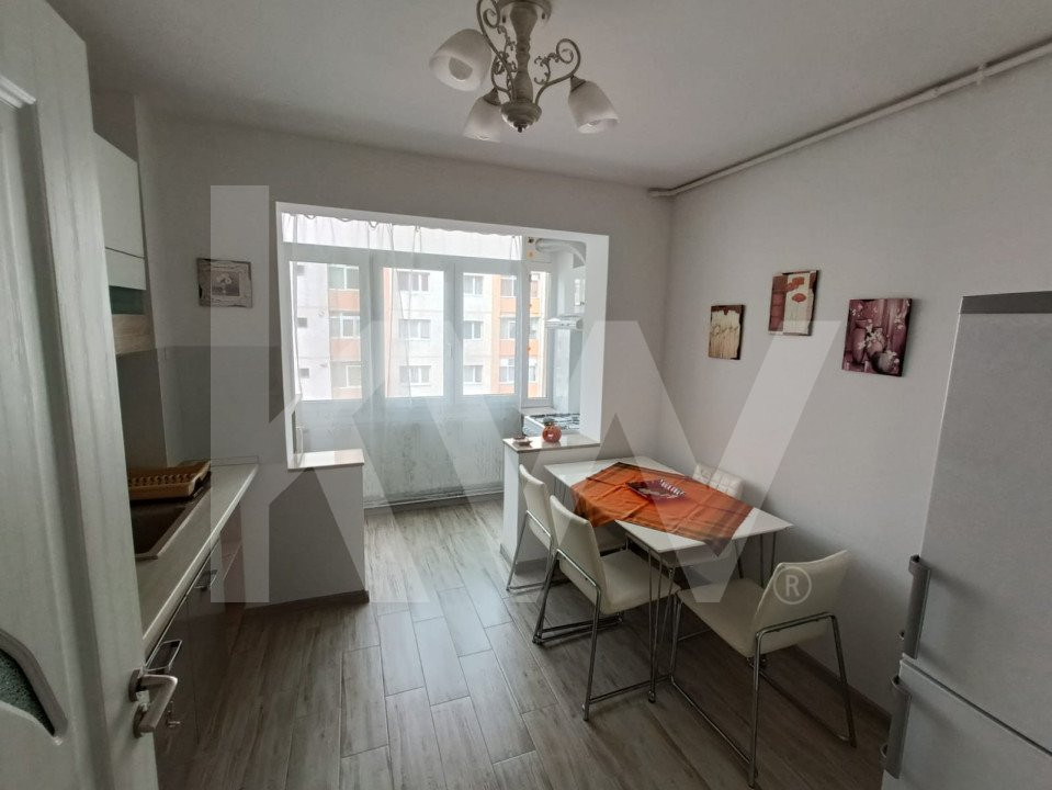 APARTAMENT DE INCHIRIAT CU 3 CAMERE