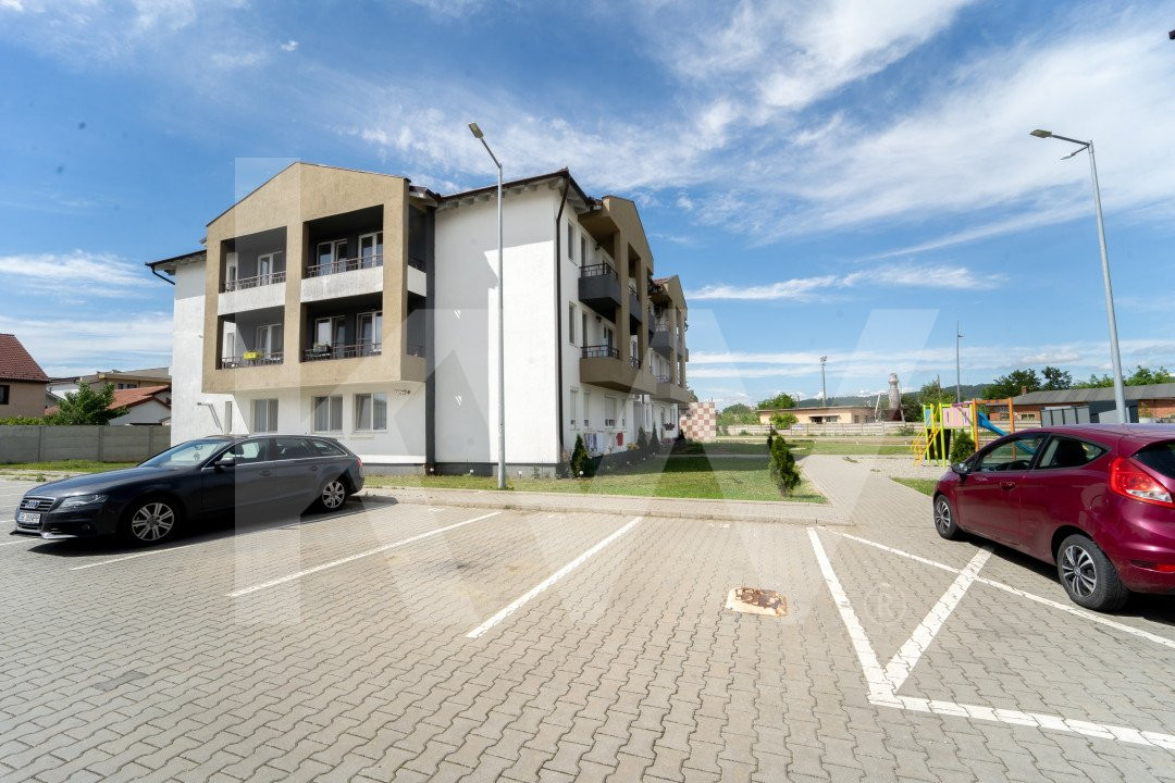 De vânzare apart. cu 2 camere, loc parcare - Str. Pictor Brana, Șelimbăr